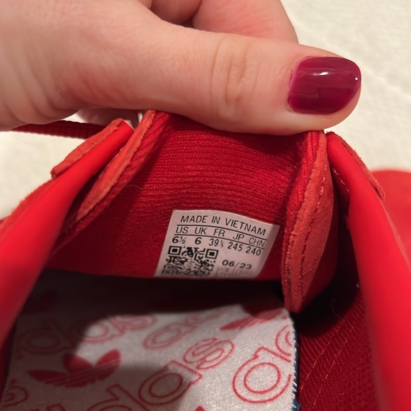 Adidas spezial in red Worn twice! Basically brand new! - Picture 4 of 5